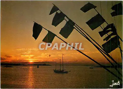 Moderne Karte Couleurs de Bretagne Derniers reflets sur la cote Bateau