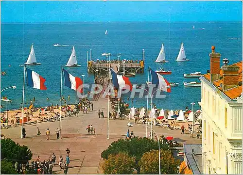 Cartes postales moderne Arcachon Gironde Place et Jetee Thiers