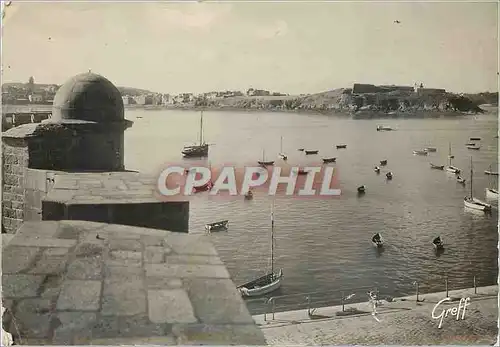 Cartes postales moderne Saint Malo (I et V) Les remparts et l'avant port