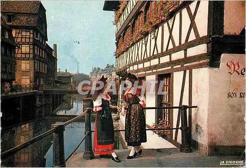 Cartes postales moderne L'Alsace Pittoresque Alsaciennes a la petite France a Strasbourg