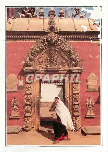 Cartes postales moderne Nepal Bhadgaon La Porte Doree