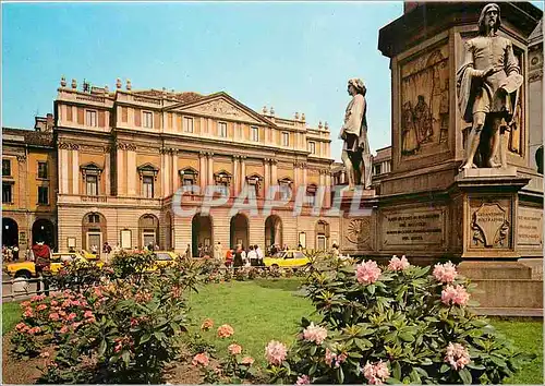 Cartes postales moderne Milano Place de la Scala