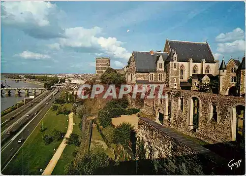 Cartes postales moderne En Anjou Angers (Maine et Loire) Le chateau dominat la Maine