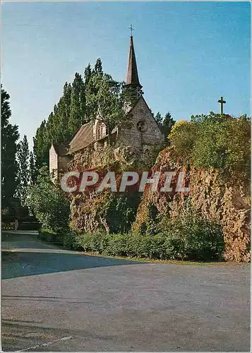 Cartes postales moderne Sanctuaire N D de Behuard sur cette masse rochesse