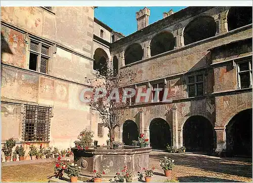 Cartes postales moderne Chateau Valdotains Cour du chateau d'Issogne Grenadier en Ier Forge