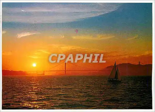 Moderne Karte Autumn sunset and the san francisco golden gate Bridge taken in september 1975