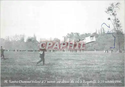 Cartes postales moderne M Santos Dumont volant a 2 m au dessus du sol a Bagatelle Avion Aviation