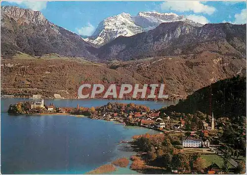 Cartes postales moderne Duingt vue aerienne sur le village ses hotels le lac et le chateau au fond la tournette