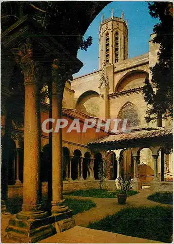 Cartes postales moderne  Aix en Provence Le clocher de la cathedrale St Sauveur vu de l'interieur du Cloitre