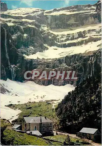 Cartes postales moderne Les Pyrenees Gavarnie (Hautes Pyrenees) Le cirque la grande cascade (422 m) et l'Hotel du Cirque