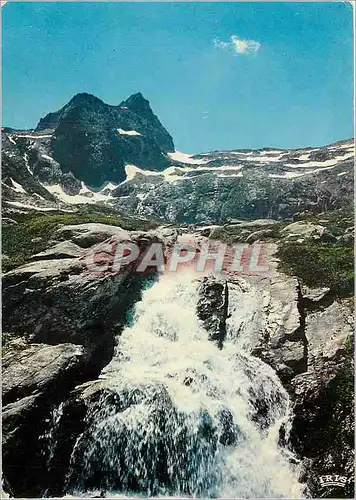 Cartes postales moderne Les Pyrenees de Luchon a Arreau au dessus du Lac d'Oo cascade du Saoussat et les glaciers