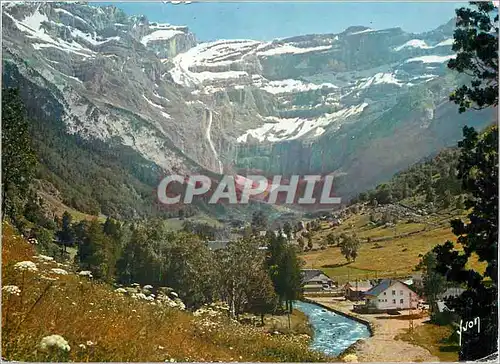 Cartes postales moderne Les Pyrenees Gavarnie (H P) Le Village et le Cirque