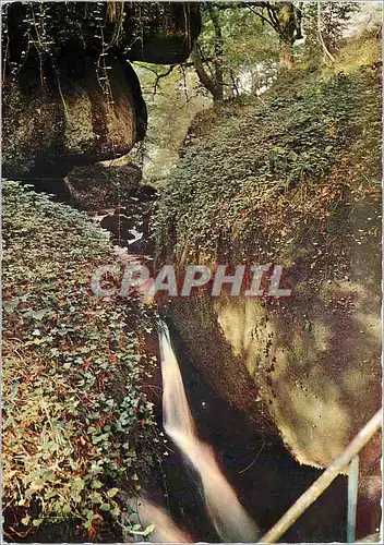 Cartes postales moderne Huelgoat (Finistere) La Gouffre la legende dit qu'ici