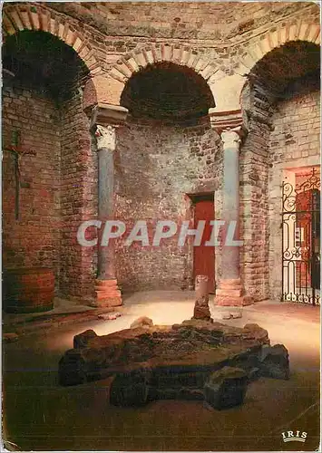 Cartes postales moderne Frejus (Var) La Cathedrale l'interieur du Baptistere (Ve s)