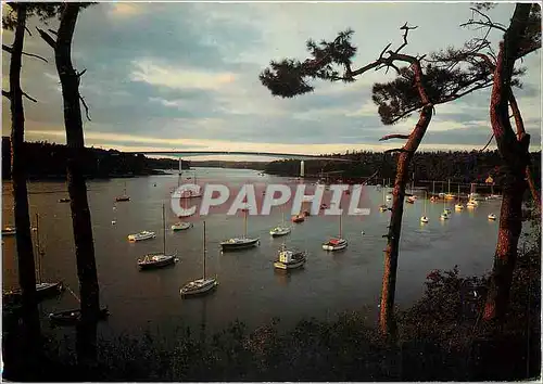 Cartes postales moderne La Bretagne Pittoresque entre Benodet et Ste Marine au dessus de l'Odet la plus belle riviere de