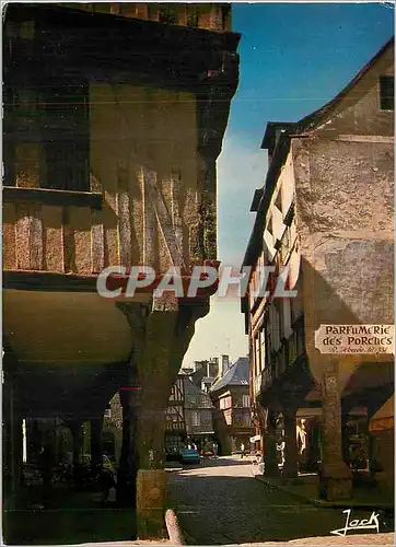 Cartes postales moderne Dinan La Place des Cordeliers