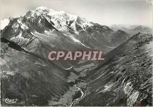 Cartes postales moderne Chamonix (Hte Sav) Vallee de Chamonix et le Mt Blanc au second plan a droite le Brevent vue aeri