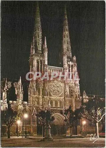 Cartes postales moderne Bordeaux La Cathedrale Saint Andre illuminee XIVe s la belle rosace datant de 1510