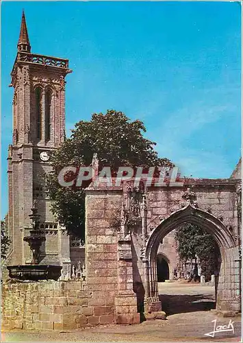 Cartes postales moderne St Jean du Doigt Finistere L'Eglise St Jean et l'Arc de Triomphe