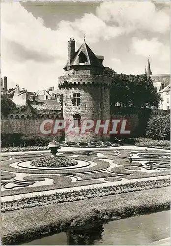 Cartes postales moderne Vannes Morbihan Ancien remparts tour du Connetable et Jardins de la Garenne