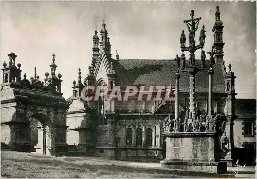 Cartes postales moderne Saint Thegonnec Finistere l'Arc de Triomphe le Calvaire et l'Ossuaire