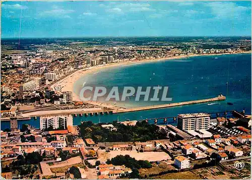 Cartes postales moderne Les Sables d'Olonne Vue d'Ensemble L'Entree du port et la Plage