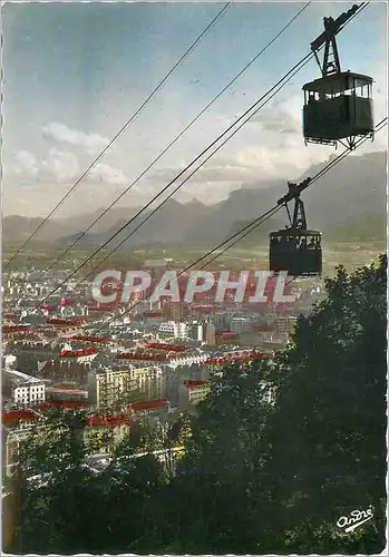 Cartes postales moderne Les Belles Alpes Francaises Grenoble Teleferique de la Bastille Croisement des deux bennes