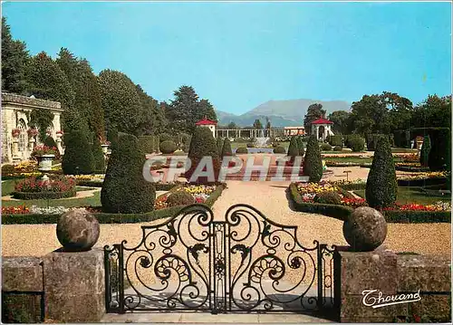 Cartes postales moderne Cambo Arnaga Les Jardins