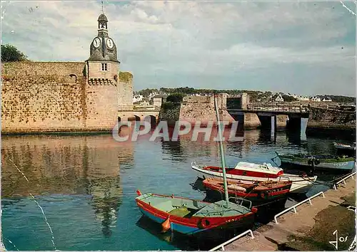 Cartes postales moderne Concarneau Sud Finistere Entree de la Ville Close Bateaux