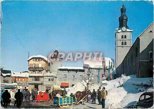 Cartes postales moderne Megeve Place de l'Eglise le Prieure et les Traineaux