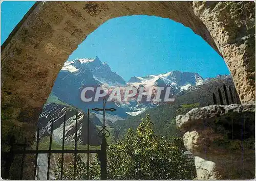 Cartes postales moderne La Meije Son glacier et le Rateau vus du porche de l'Eglise de La Grave La Meije