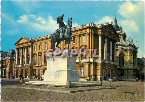 Cartes postales moderne Versailles et ses Merveilles Le Chateau la cour Royale la Statue de Louis XIV