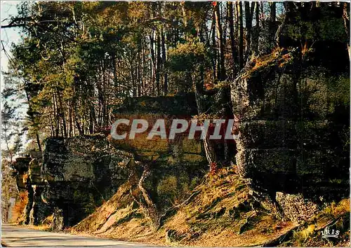 Cartes postales moderne Roches sur la route d'Arches