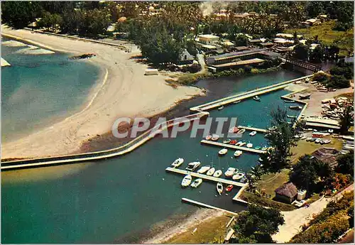 Moderne Karte Ile de la Reunion Le port de plaisance St Gilles les Bains Bateaux