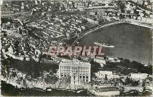 Cartes postales moderne Musee oceanographique de Monaco Vue aerienne Au premier plan le musee Le Yacht Hirondelle II