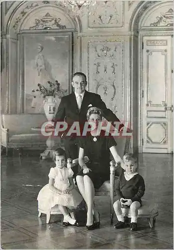 Cartes postales moderne Le Prince Rainier III La Princesse Grace Le Prince Albert La Princesse Caroline