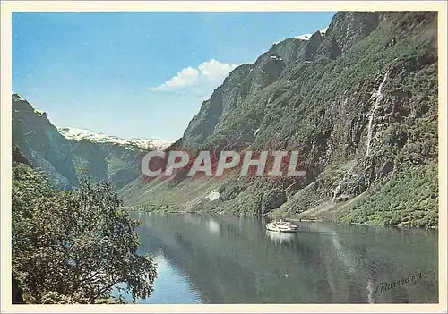 Cartes postales Norway Sogn The Naeroy Fjord facing Gudvangen