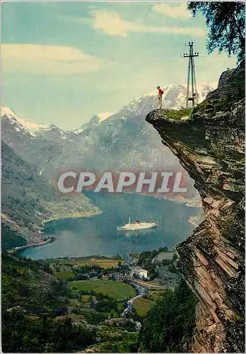 Cartes postales moderne Norvege Fjord de Geiranger