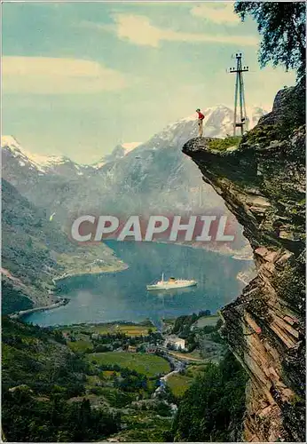 Cartes postales moderne Norvege Fjord de Geiranger