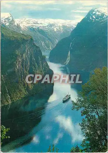 Cartes postales moderne Norway Geirangerfjord towards the Puloit and the waterfalls The Seven Sisters