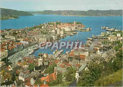 Cartes postales moderne Norway View of the town and its Harbour Centre Vagen and Nordnes Bergen