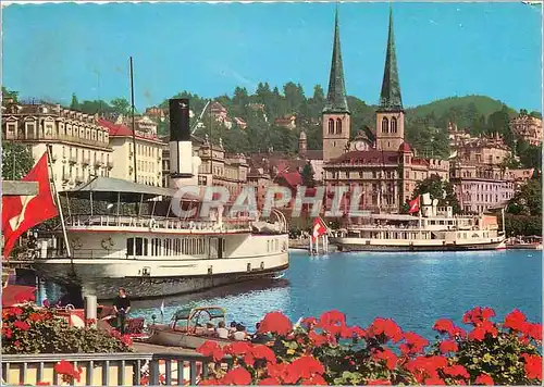 Cartes postales moderne Luzern Schweizerhofquai mit Hofkirche Bateaux