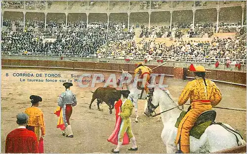 Cartes postales Corrida de Toros Suerte de Vara Le taureau fonce sur le Picador