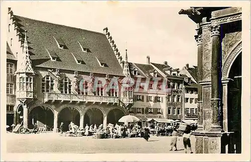 Cartes postales moderne Schwarzwaldhaudptstadt Freiburg Munsterplatz mit histor Kaufhaus