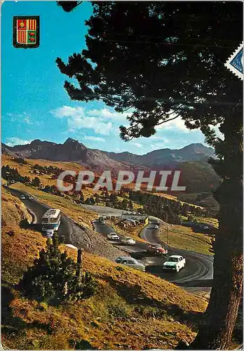 Cartes postales moderne Valls d Andorra Lacets de la route du Port d Envalira au fond la cirque des Pessons