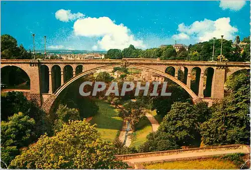 Cartes postales moderne Luxembourg Pont Adolphe et vallee de la Petruse