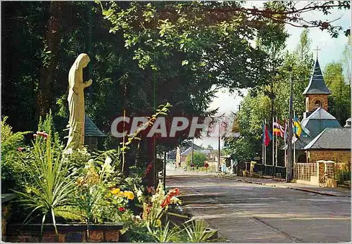 Cartes postales moderne Banneux N D la source et la chapelle