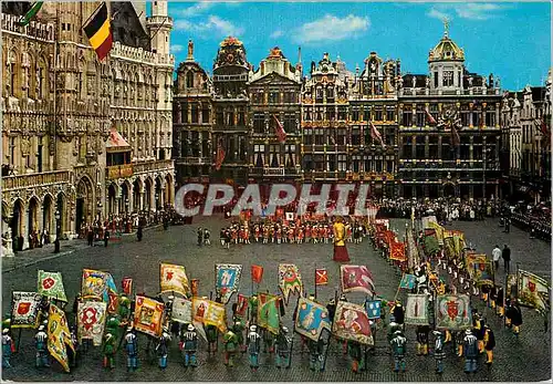 Moderne Karte Bruxelles grand place groupe de l'ommagang drapeaux des corporations