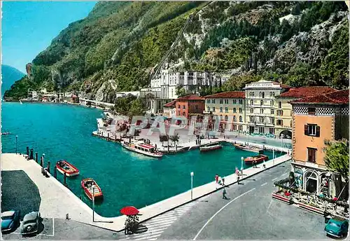 Cartes postales moderne le lac de garda riva le port Bateaux