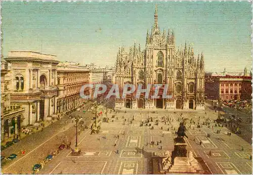 Cartes postales moderne Milano Place de la Cathedrale